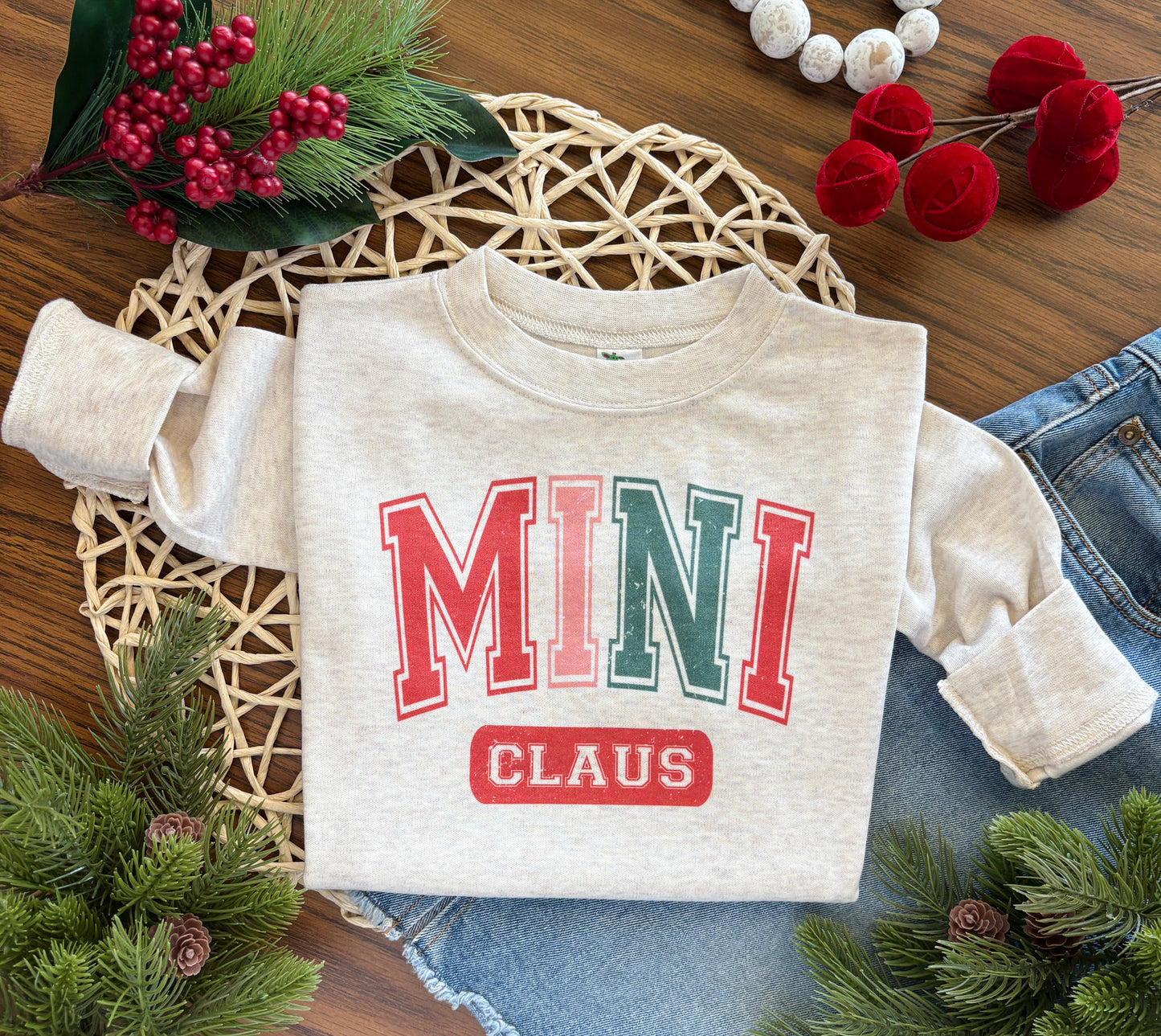 Mama Clause and Mini Clause on Oatmeal